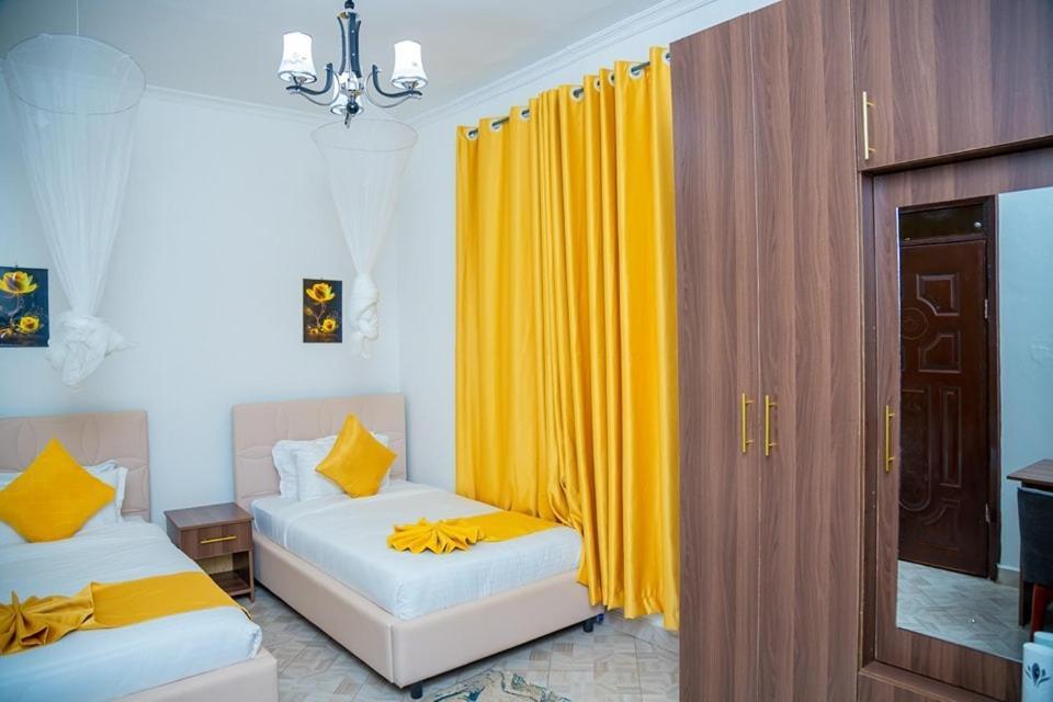 The Lit Gardens Hotel Kisumu Exterior photo